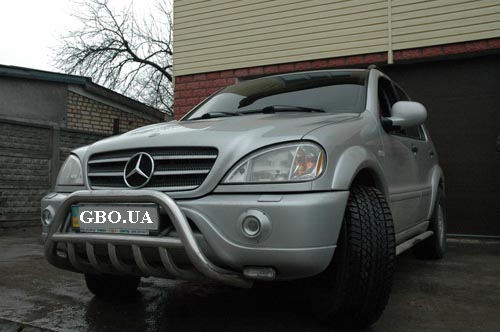 Mercedes ML55 AMG с установленным ГБО Prins.