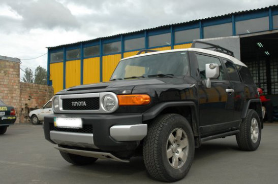 Toyota FJ Cruiser с установленным ГБО Prins.