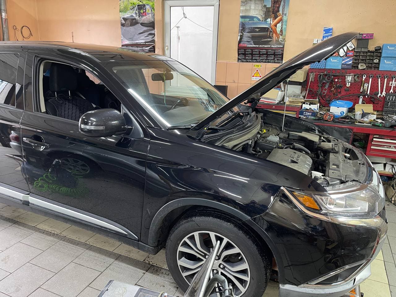 Встановлення ГБО на Mitsubishi Outlander у Києві